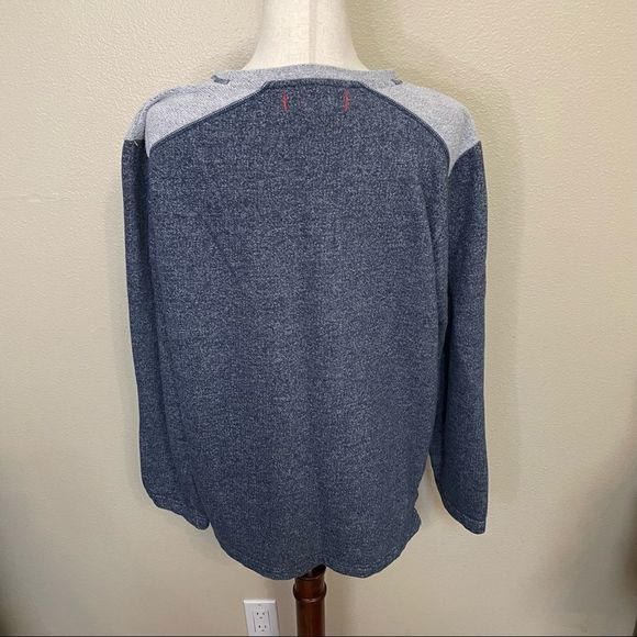 EUCโจTommy Bahama Grey Blue Scoop Neck Sweatshirt Pullover๐ - Picture 5 of 5